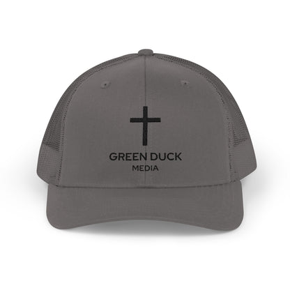 Gorra de camionero con logo de cruz - Colección Fe de Green Duck Media